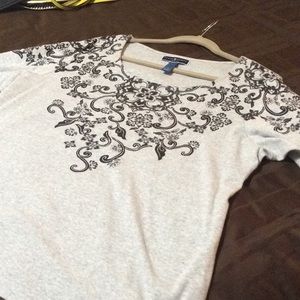 Karen Scott tee,